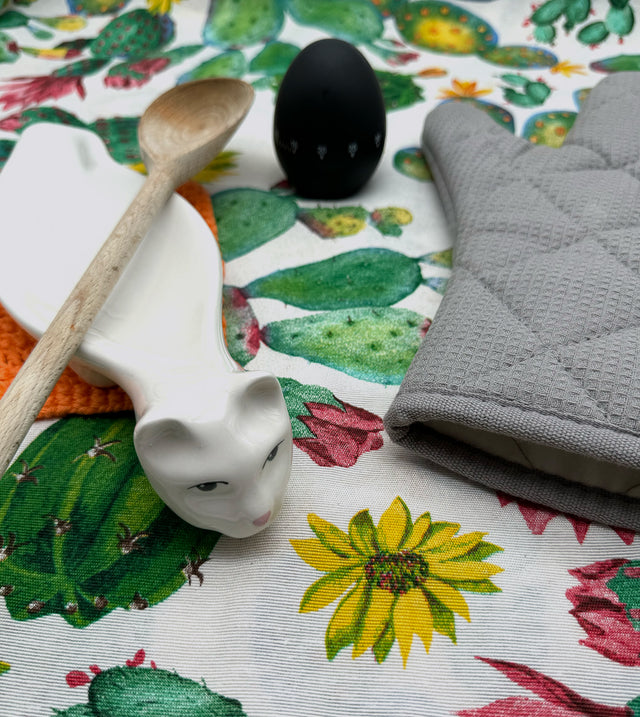 gatto white ambiente