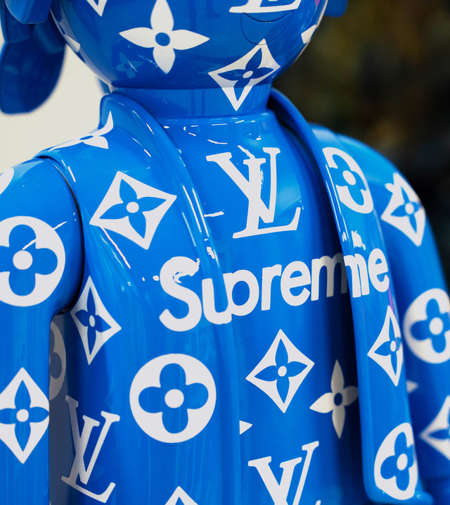 Supreme detail