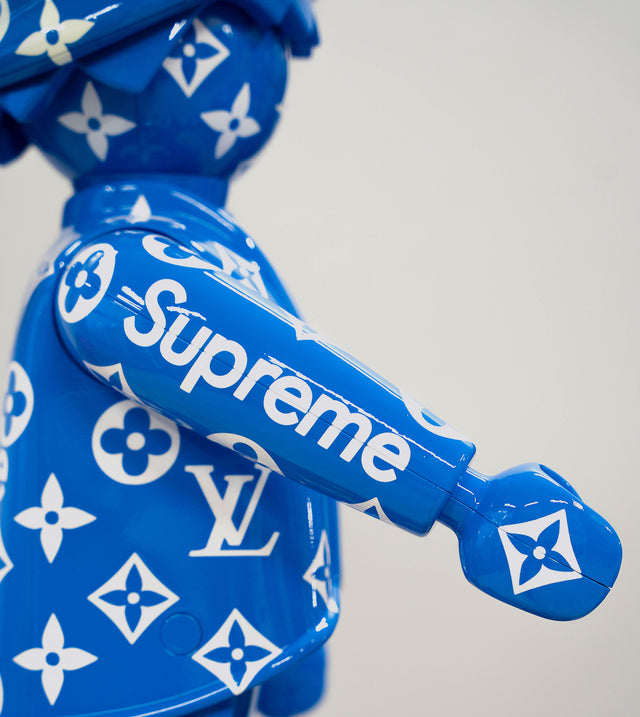 Supreme detail